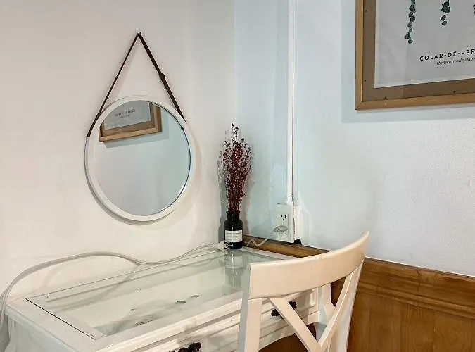 T-house Bkk 2floors Near Bts With Swimming Pool And Free Wifi ゲストハウス 4*