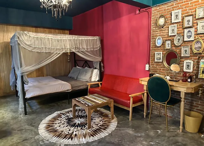 T-house Bkk 2floors Near Bts With Swimming Pool And Free Wifi 4*