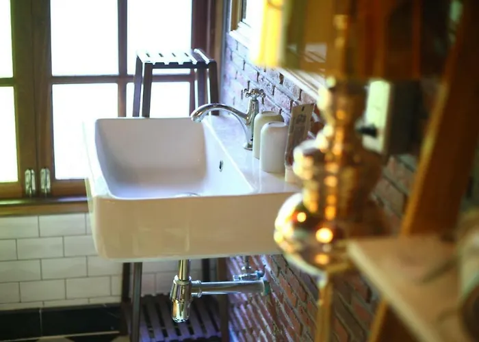 T-house Bkk 2floors Near Bts With Swimming Pool And Free Wifi ゲストハウス バンコク都